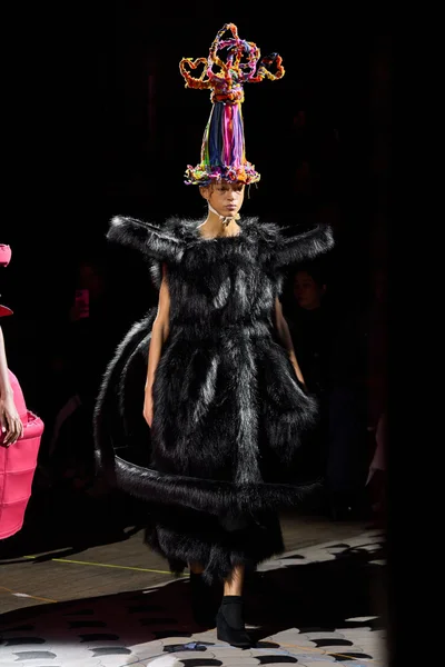 Look 24